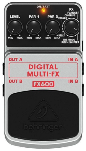 BEHRINGER FX600